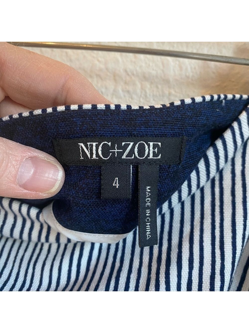 *NWOT* NIC + ZOE Wine Theme Skirt - Picture 10 of 12